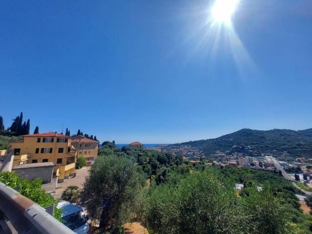 Villa in vendita a Imperia IM