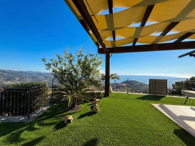 Villa in vendita a Imperia IM