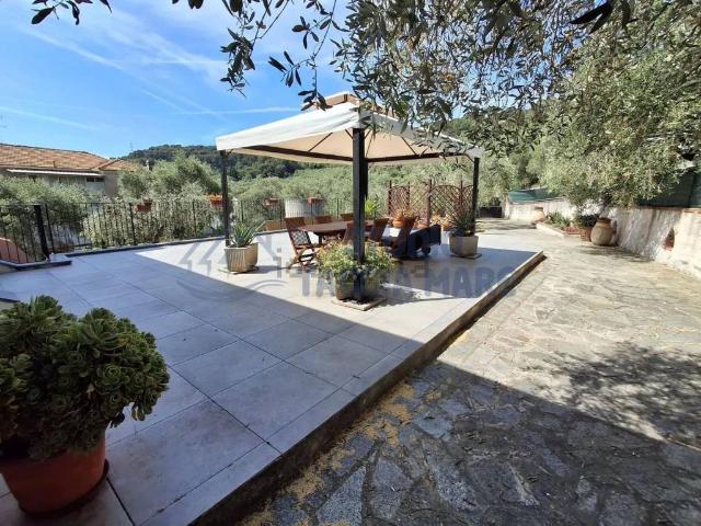 Villa in vendita a Imperia IM