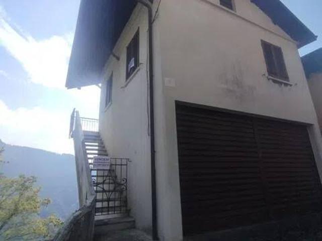 Villa in vendita a Intragna VB