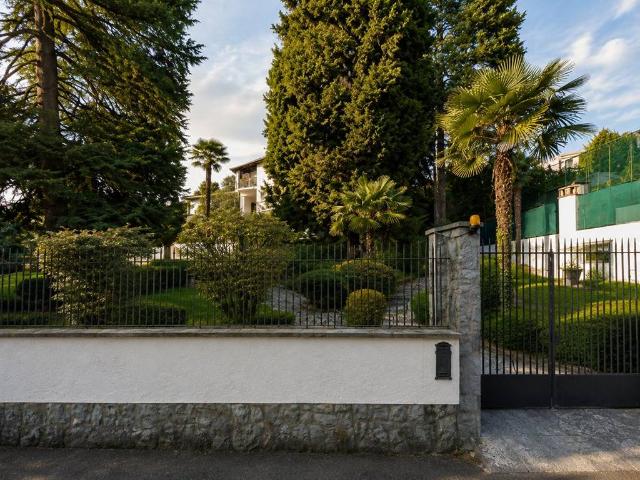 Villa in vendita a Inverigo CO