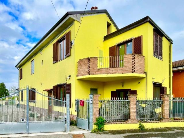 Villa in vendita a Inverno e Monteleone PV