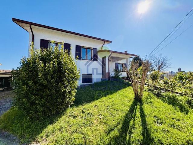 Villa in vendita a Inverno e Monteleone PV