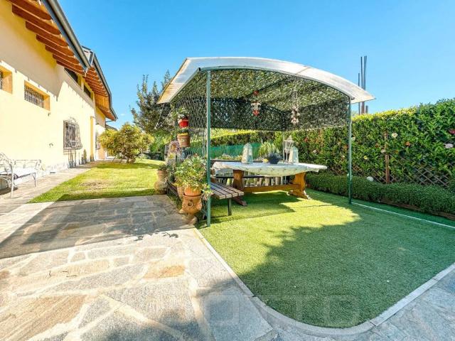 Villa in vendita a Invorio NO
