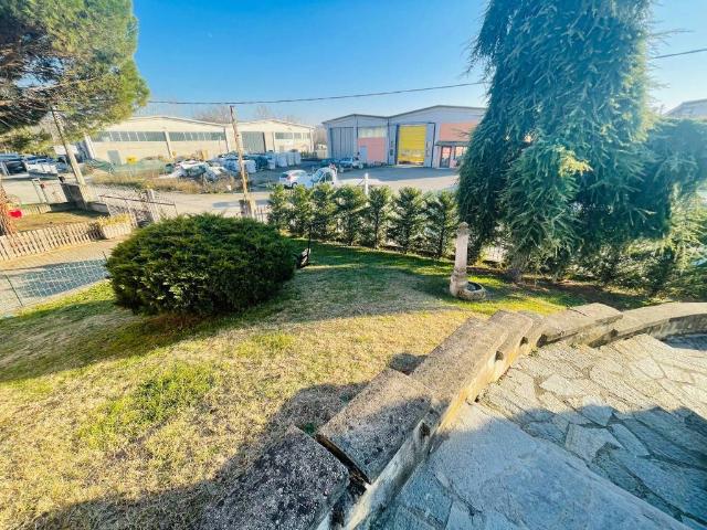 Villa in vendita a Incisa Scapaccino AT