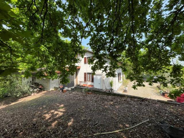 Villa in vendita a Incisa Scapaccino AT