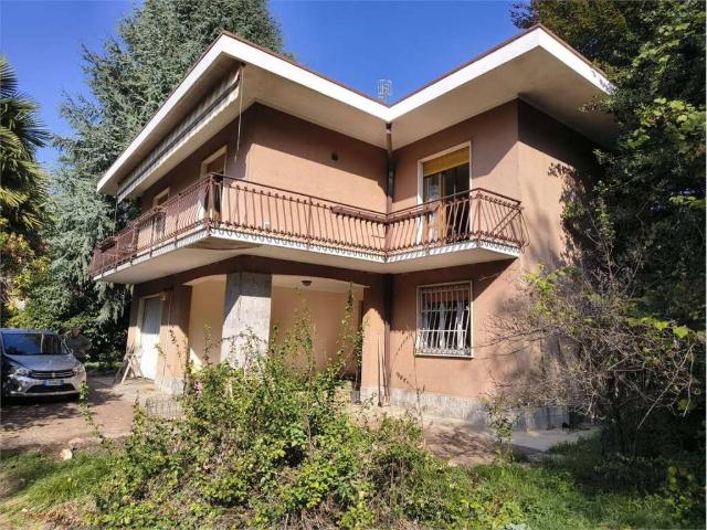 Villa in vendita a Induno Olona VA