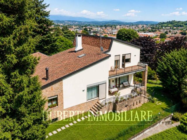 Villa in vendita a Induno Olona VA