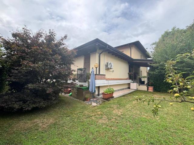 Villa in vendita a Induno Olona VA