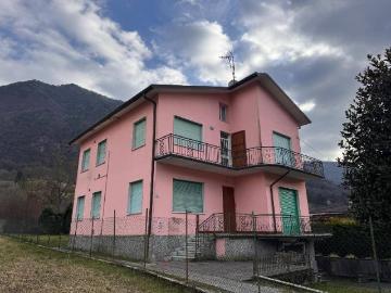 Villa in vendita a Idro BS