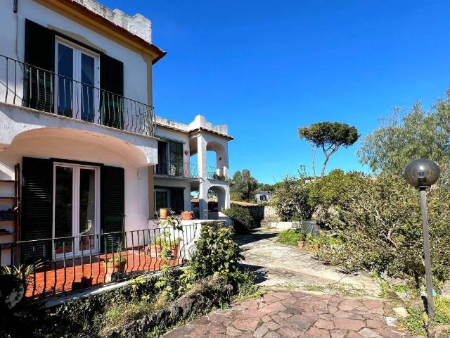 Villa in vendita a Ischia NA
