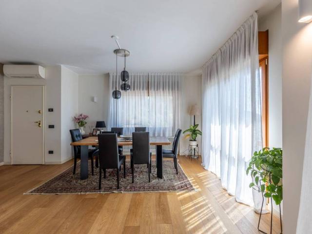 Villa in vendita a Iseo BS