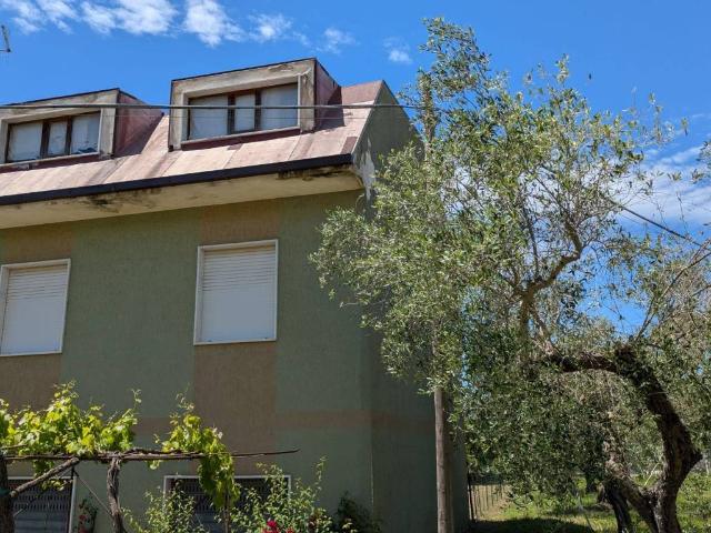 Villa in vendita a Isernia IS