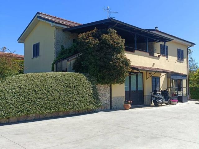 Villa in vendita a Isernia IS