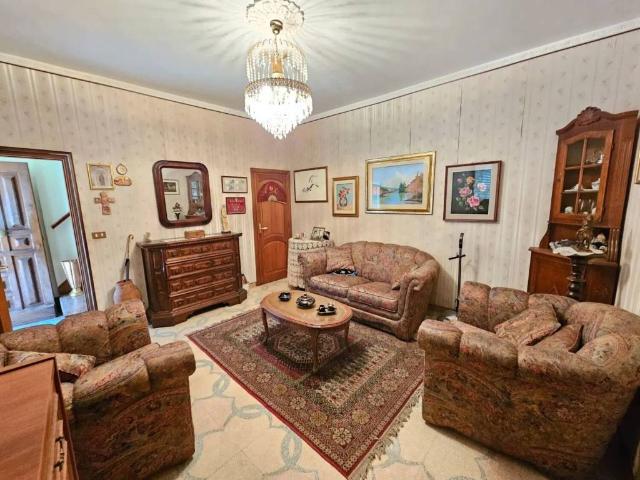 Villa in vendita a Isnello PA