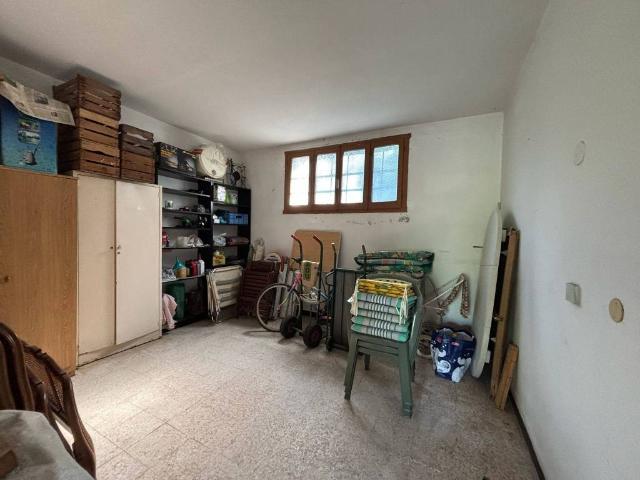 Villa in vendita a Isola del Cantone GE
