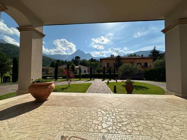 Villa in vendita a Isola del Gran Sasso d'Italia TE