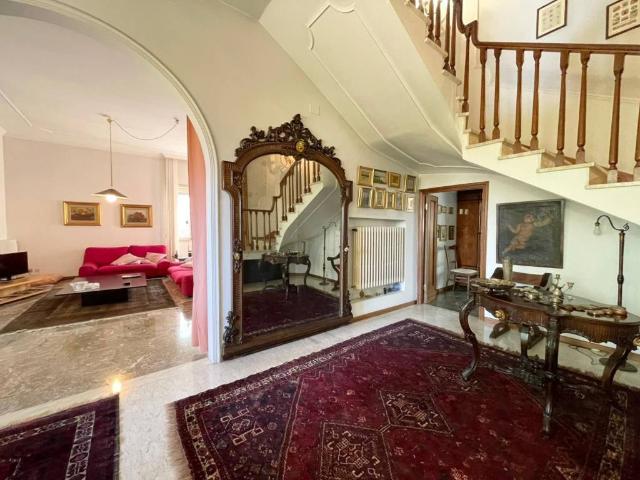 Villa in vendita a Isola del Liri FR