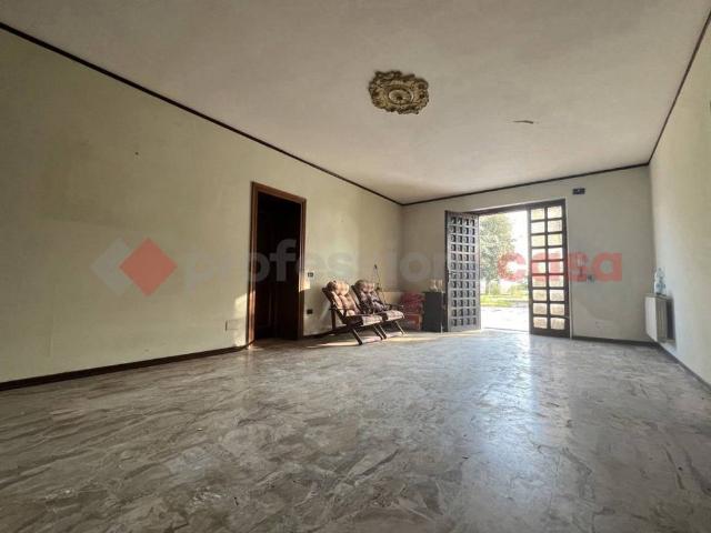 Villa in vendita a Isola Rizza VR