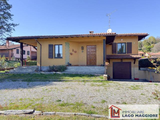 Villa in vendita a Ispra VA