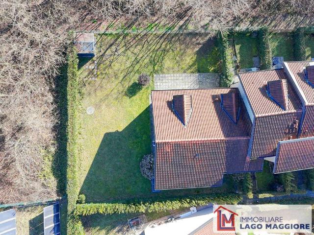 Villa in vendita a Ispra VA