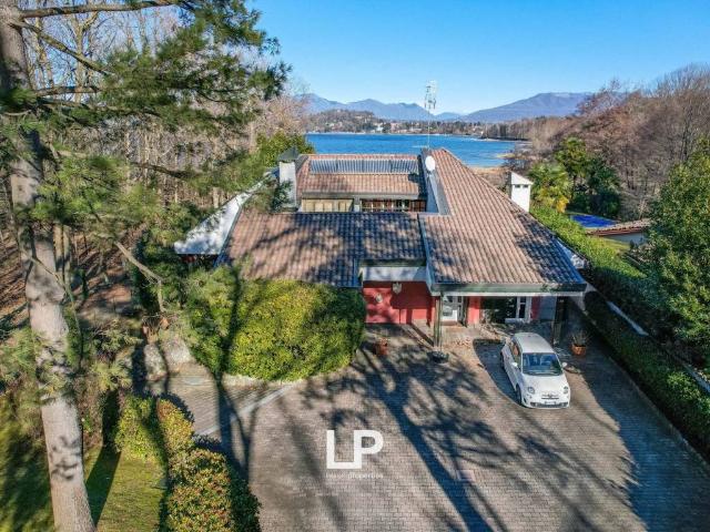 Villa in vendita a Ispra VA