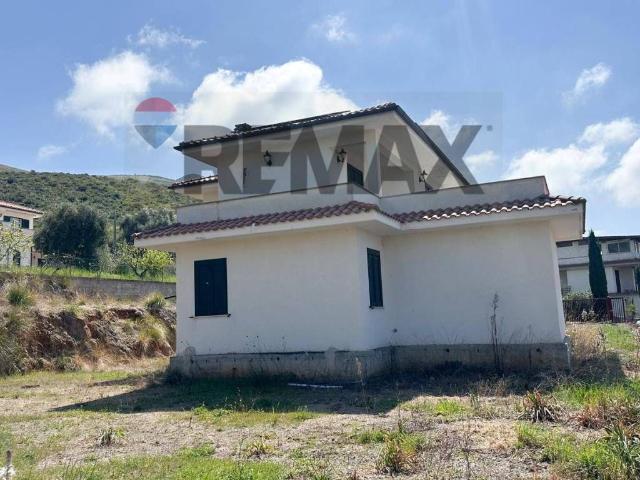 Villa in vendita a Itri LT