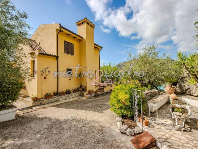 Villa in vendita a Itri LT