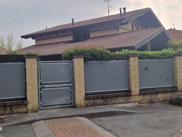 Villa in vendita a Ivrea TO