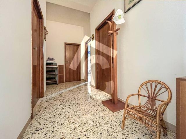 Villa in vendita a Jesi AN