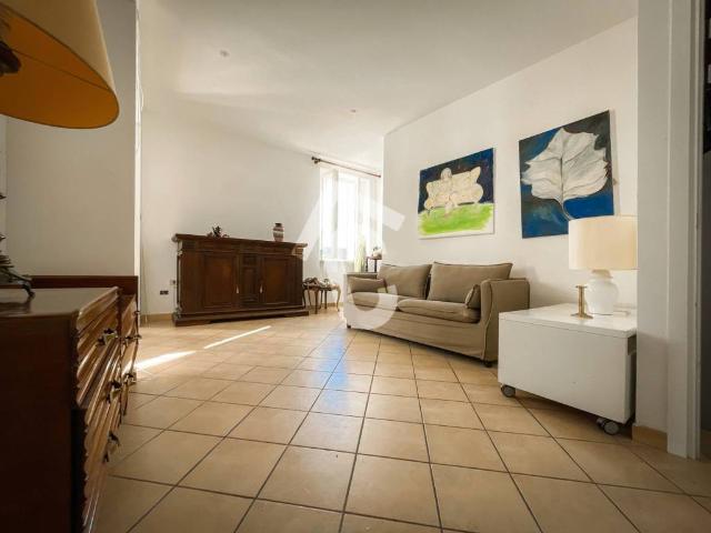 Villa in vendita a Jesi AN