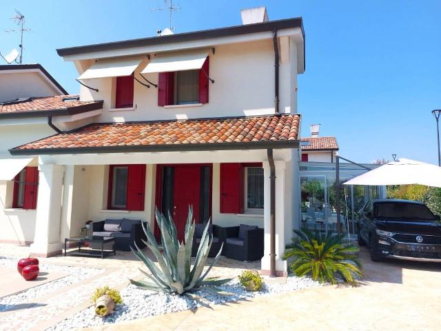 Villa in vendita a Jesolo VE
