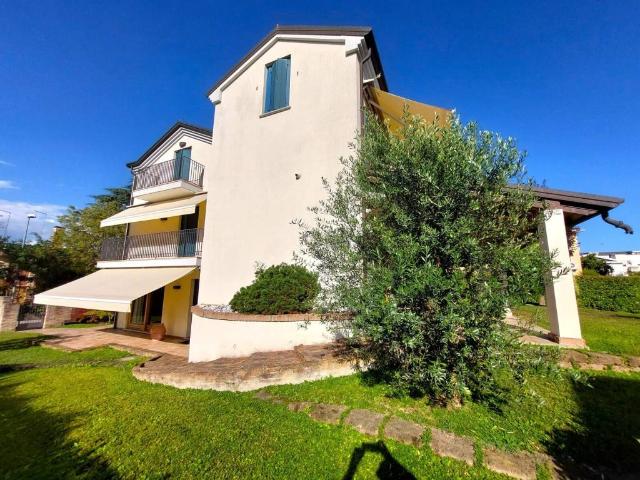 Villa in vendita a Jesolo VE