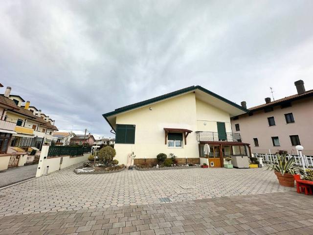 Villa in vendita a Jesolo VE