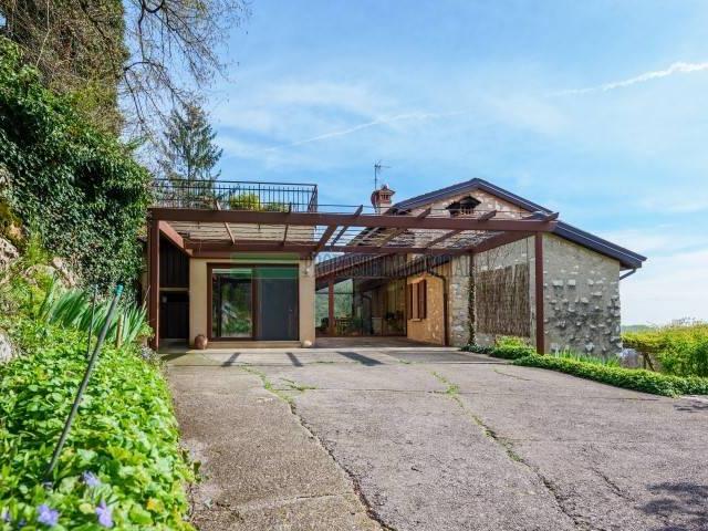 Villa in vendita a Ome BS
