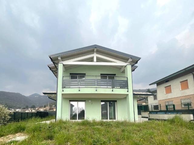 Villa in vendita a Ome BS