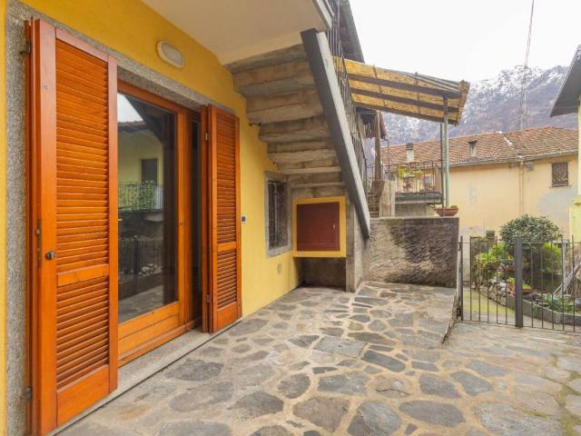 Villa in vendita a Omegna VB