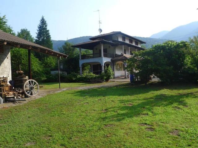Villa in vendita a Omegna VB