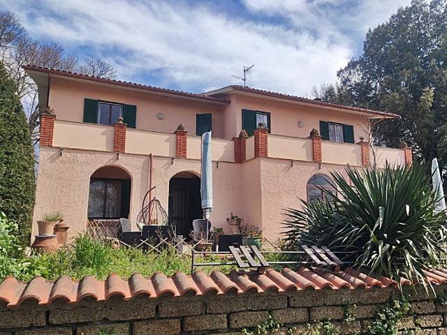Villa in vendita a Onano VT