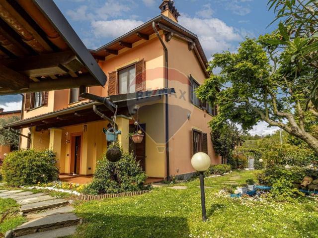 Villa in vendita a Occhieppo Superiore BI