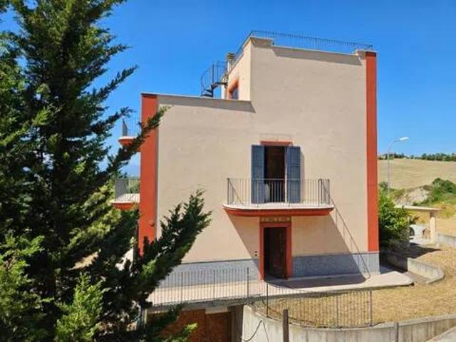 Villa in vendita a Offida AP