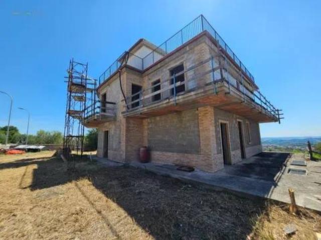 Villa in vendita a Offida AP