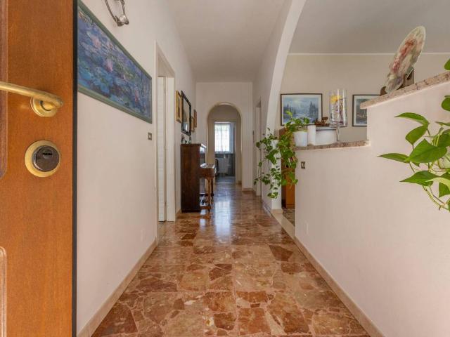 Villa in vendita a Oggiona con Santo Stefano VA