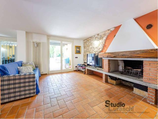 Villa in vendita a Oggiono LC