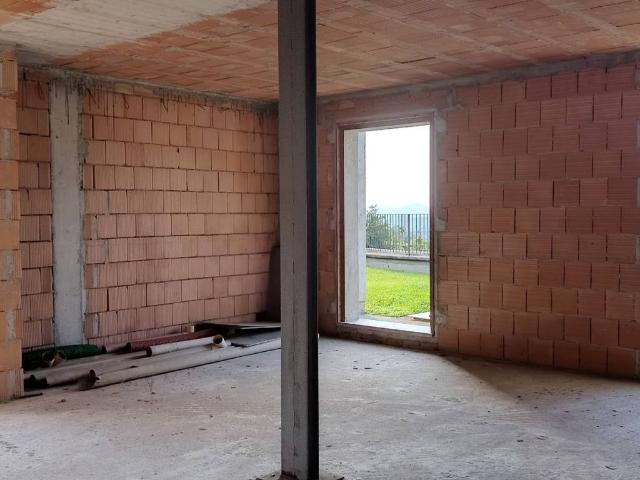 Villa in vendita a Oggiono LC