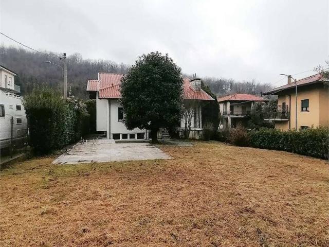 Villa in vendita a Oggiono LC