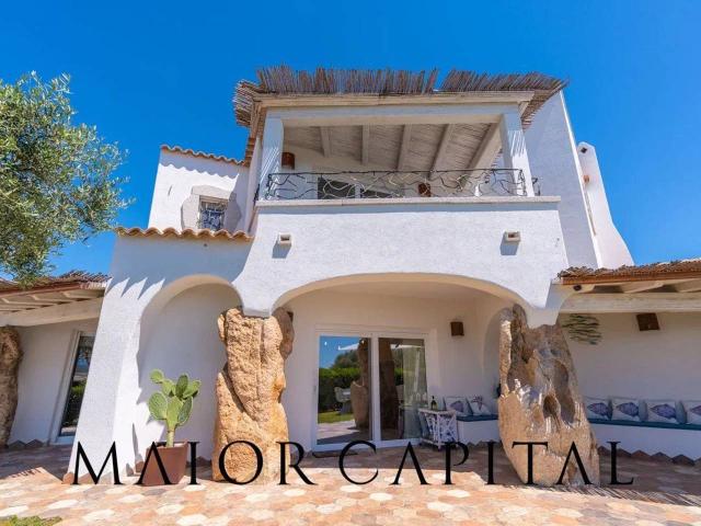 Villa in vendita a Olbia