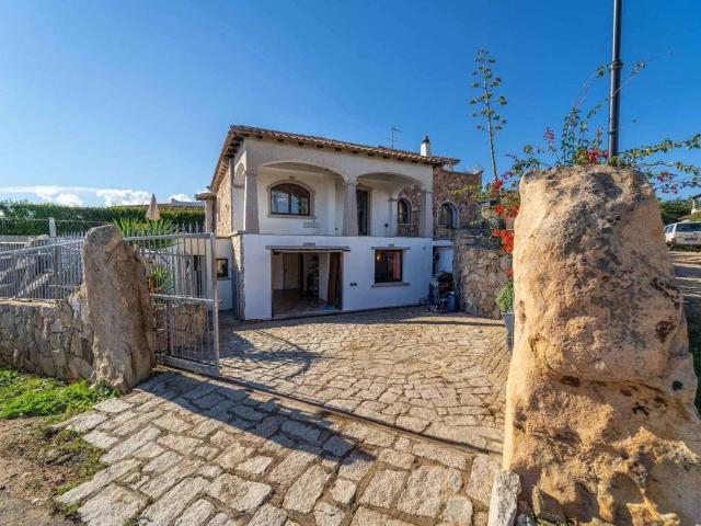 Villa in vendita a Olbia OT