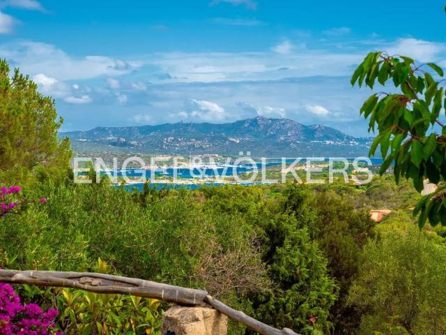 Villa in vendita a Olbia OT