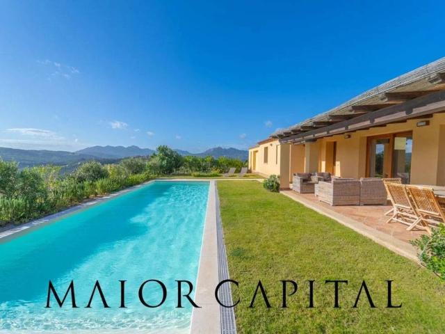 Villa in vendita a Olbia OT